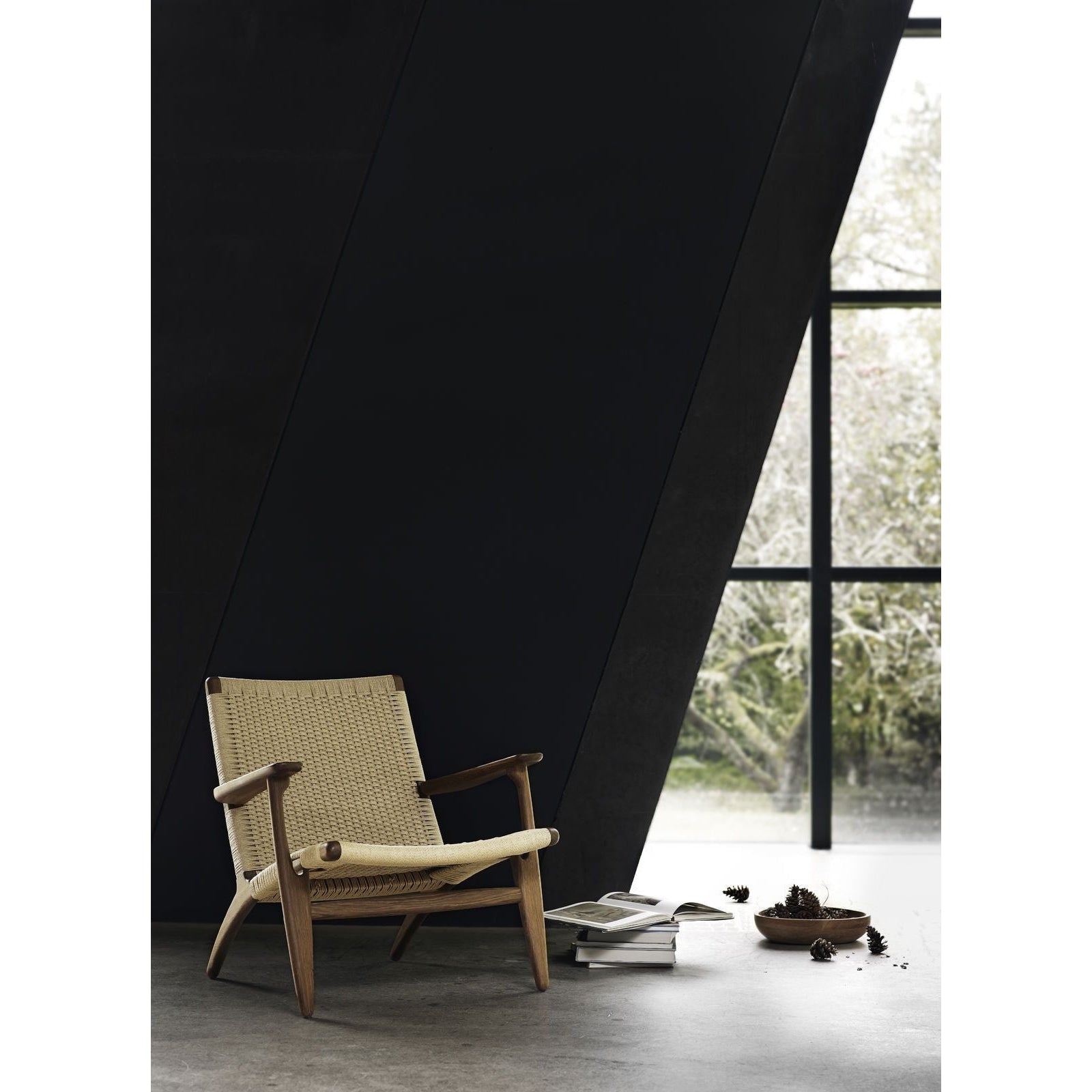 Carl Hansen Ch25 Lounge Chair, Black Oak/Natural
