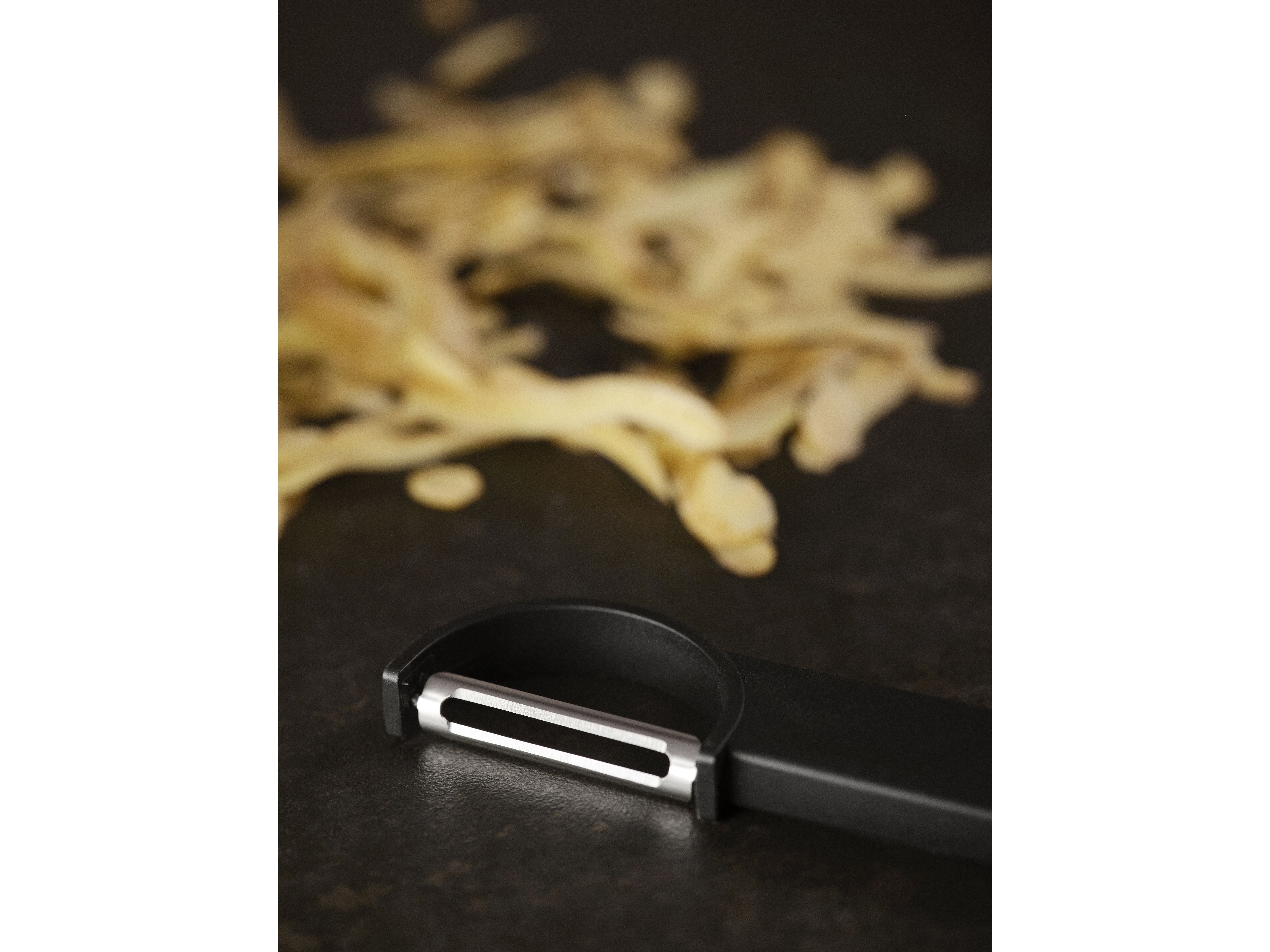 Zone Denmark Singles Vegetable Peeler 16x3,2 Cm, Black