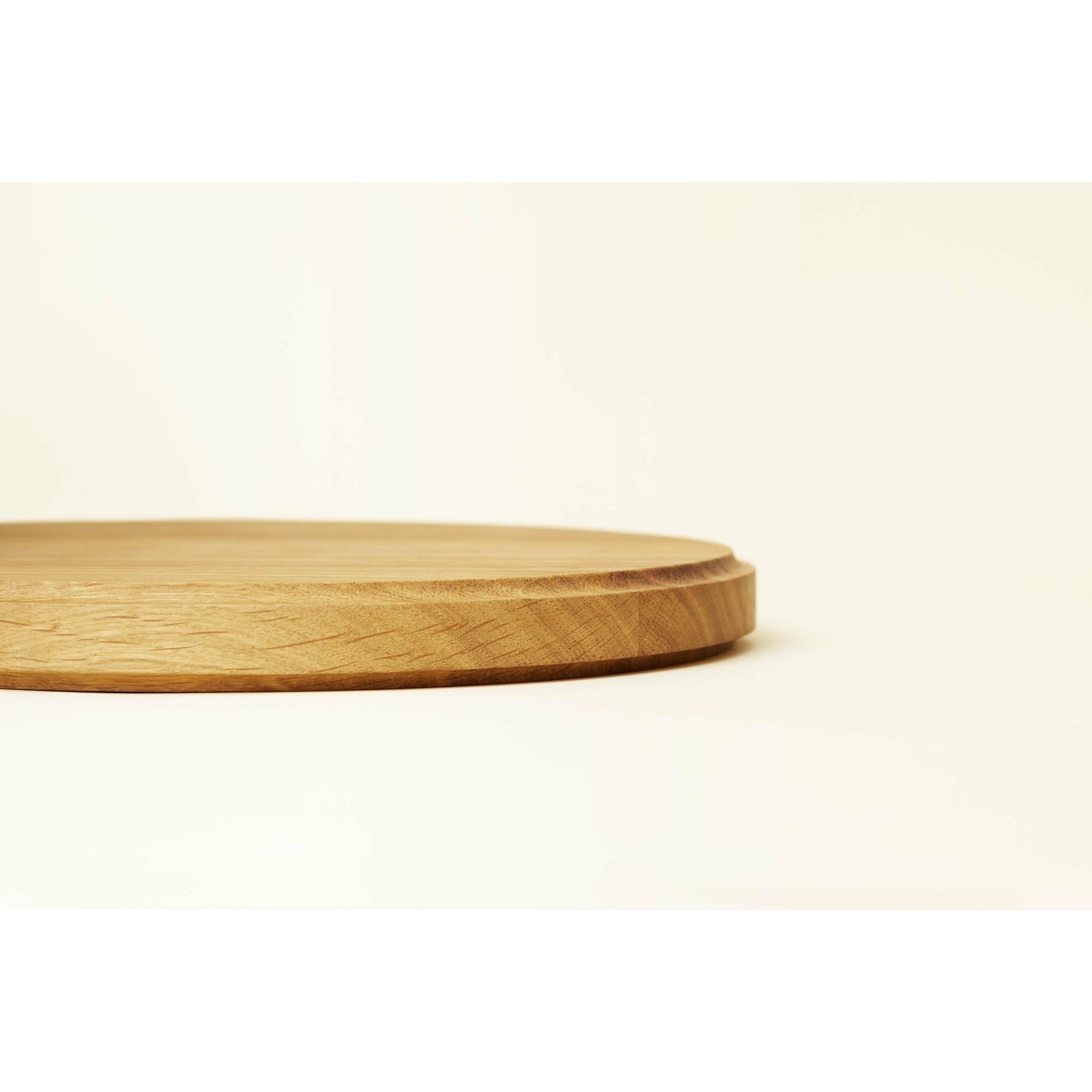 Form & Refine Section Cutting Board. Round