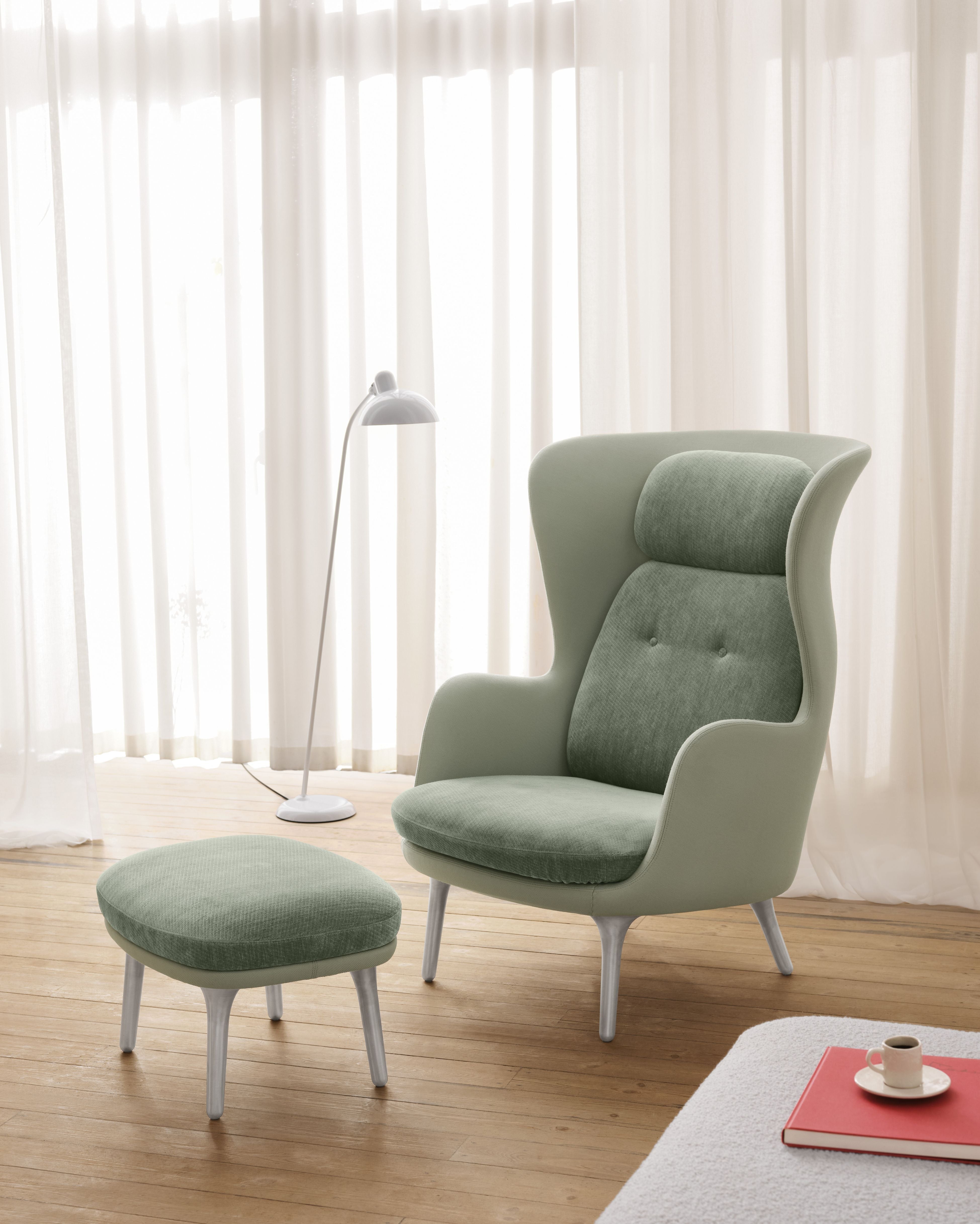Fritz Hansen Ro Lounge Chair Aluminum, Mint Green