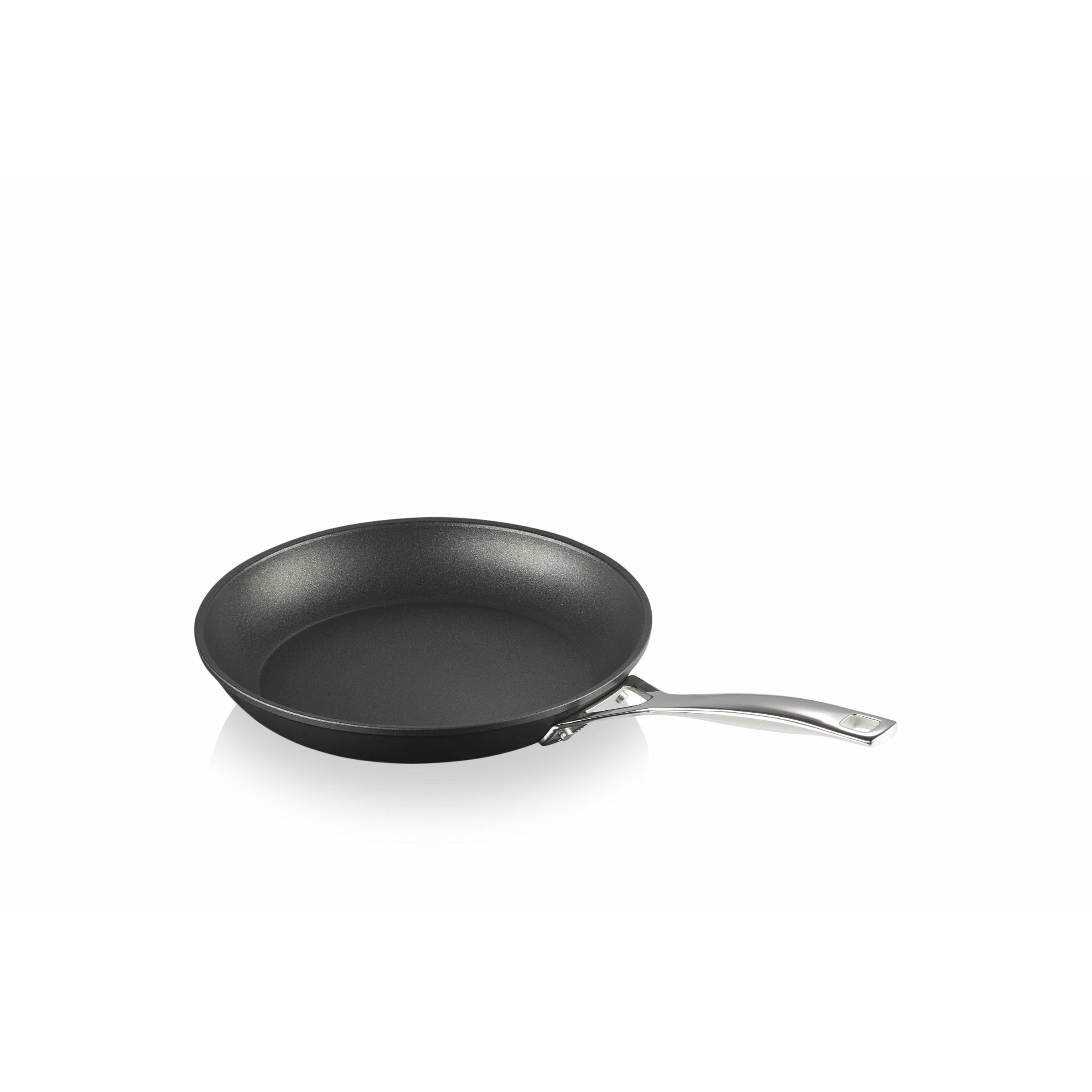 Le Creuset Aluminium Non Stick Flat Pan, 26 Cm