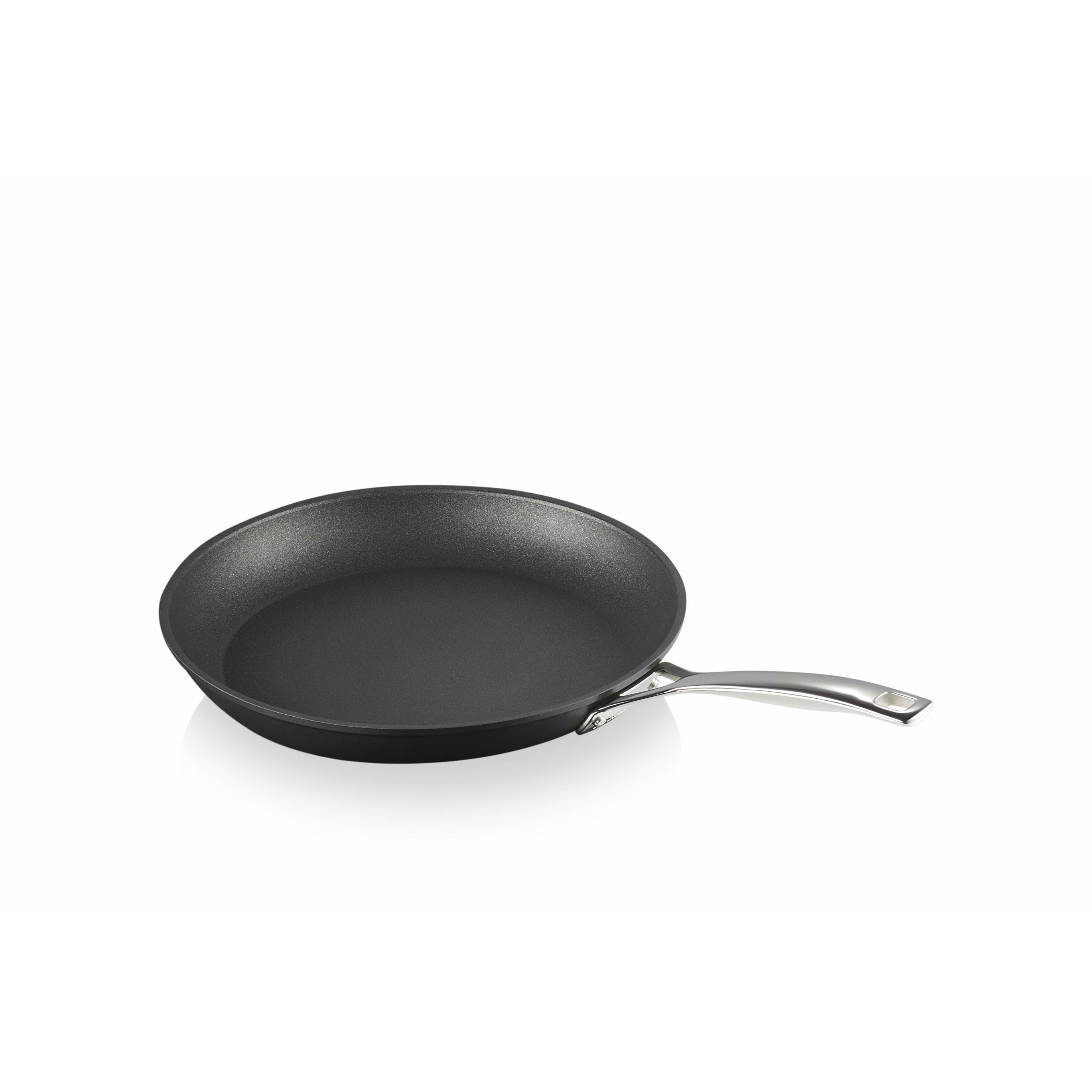 Le Creuset Aluminium Nonstick Flat Pan, 30 Cm
