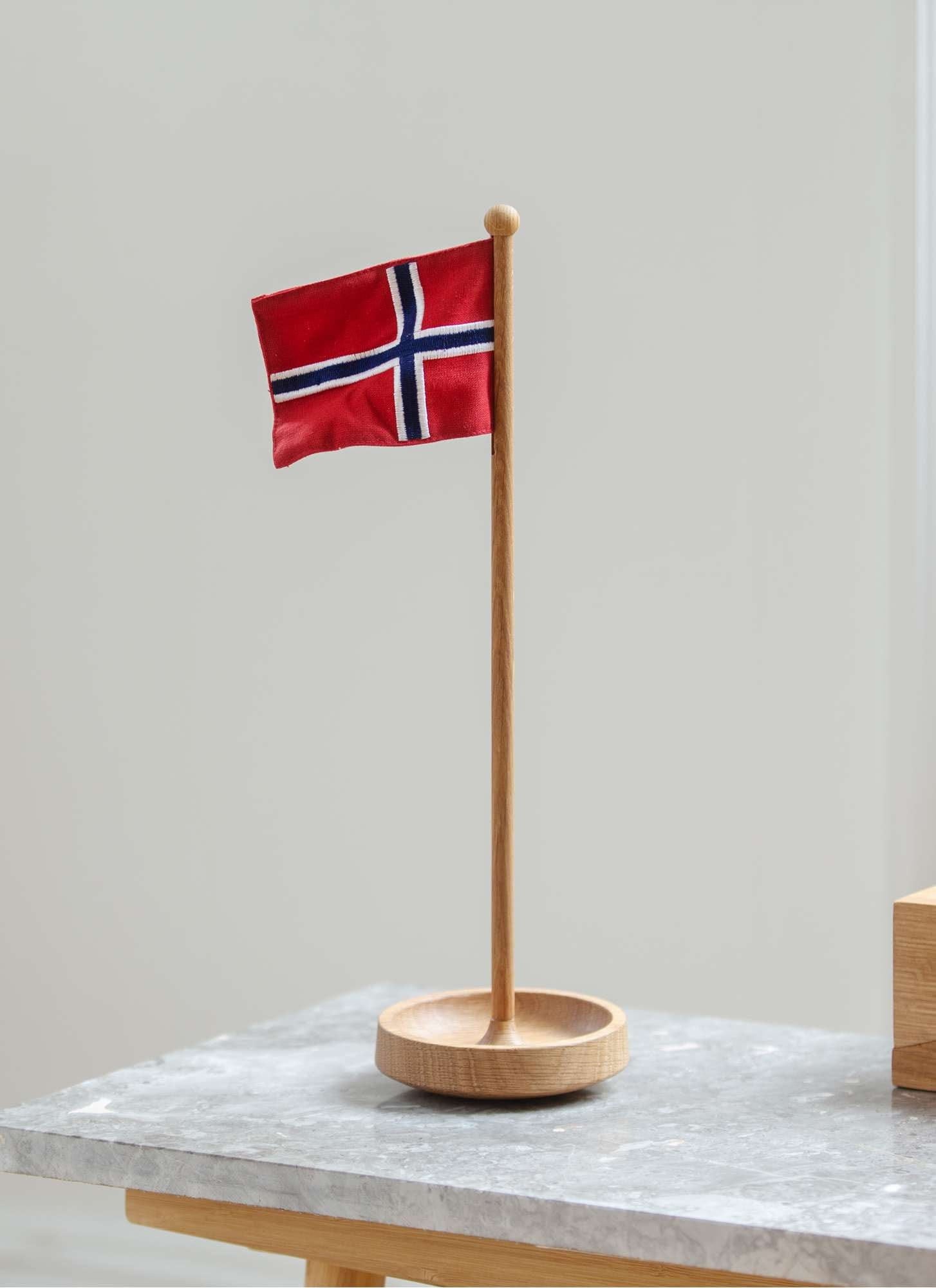 Spring Copenhagen Table Flag, Norwegian Flag